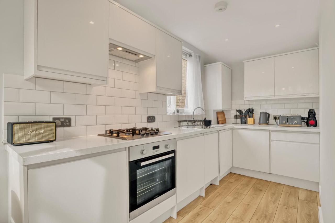 Homely 1Bed Apartment Vauxhall 伦敦 外观 照片