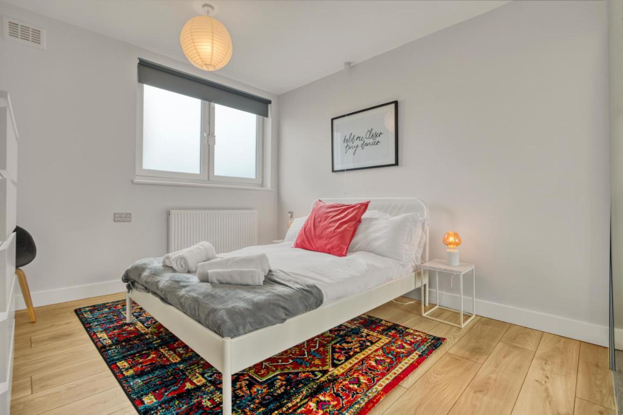Homely 1Bed Apartment Vauxhall 伦敦 外观 照片
